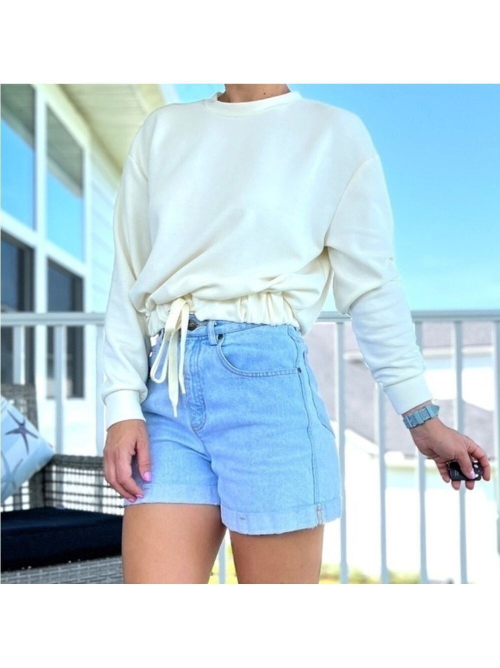 Magaschoni Cropped Cinched Waist Long Sleeve Light Yellow Sweatshirt, size S